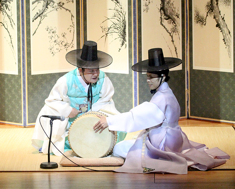 목요국악예술무대 섬네일 파일